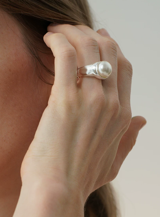 Kaolin Pearl Artisan Ring